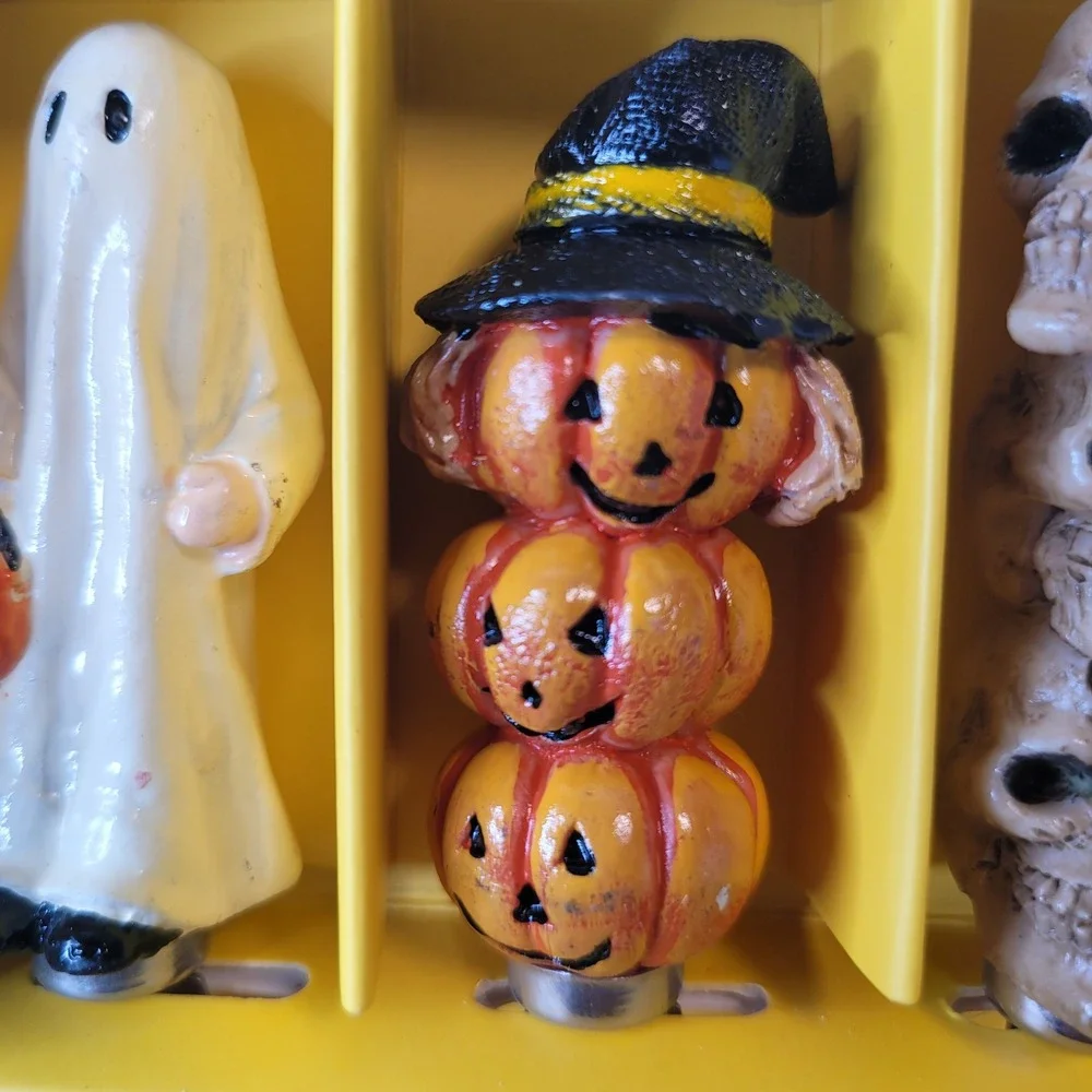 Gourmet Art Cheese Spreader Knives Halloween Ghost Pumpkin Skull Reaper Set of 4